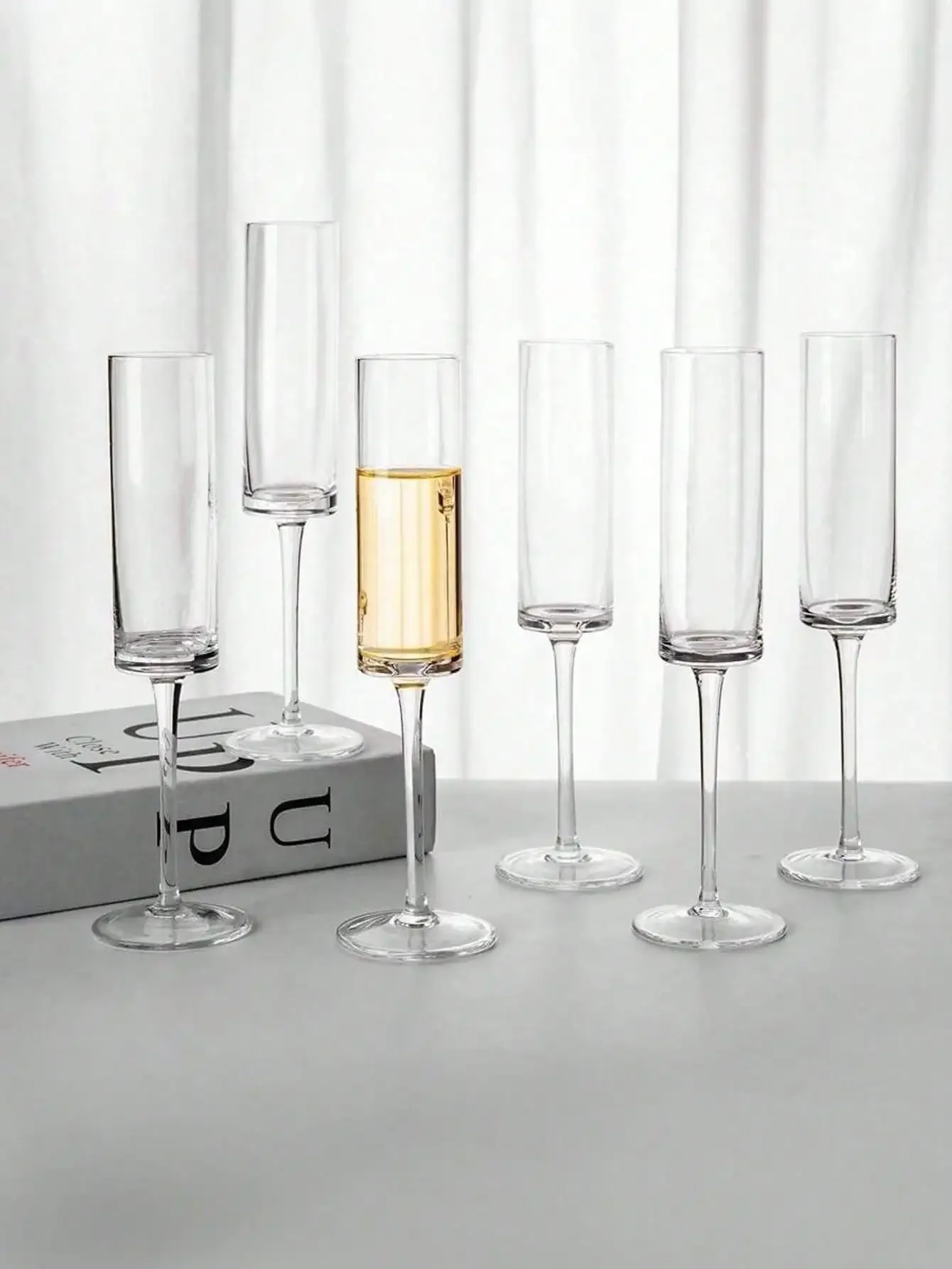 Wine Y Beer - 2/6/12pcs High Quality Champagne Glasses, Pink/White,